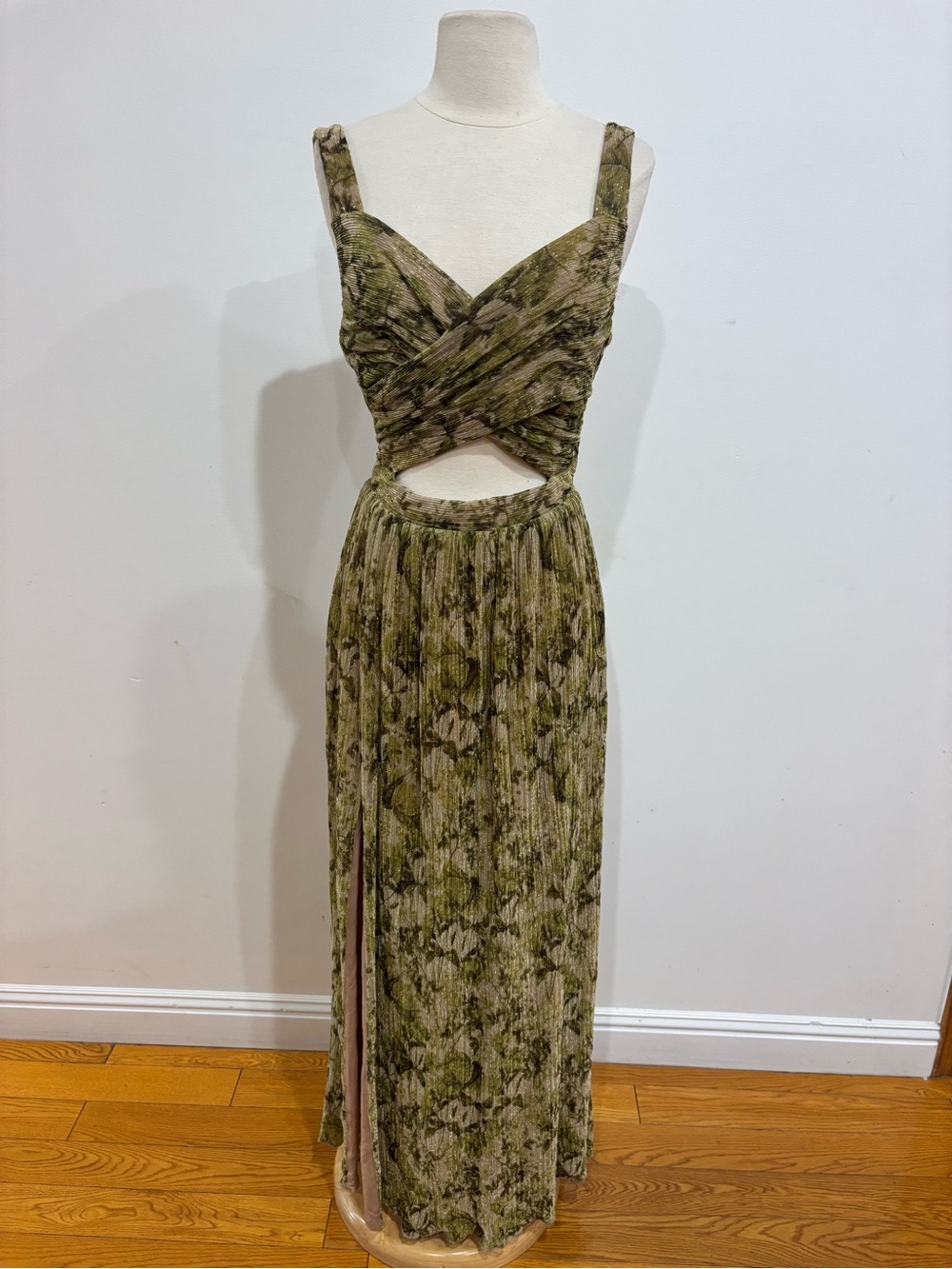 Dress the Population Mirabella Gown, Size: M - Picture 6 of 13